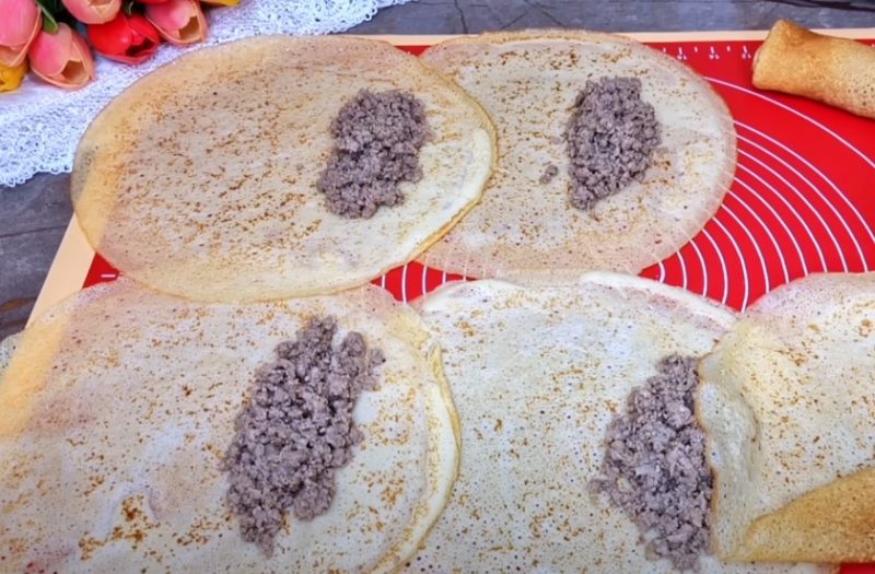 Готовлю много и ставлю в морозильник. Блины с вкусной начинкой: на завтрак или на праздник