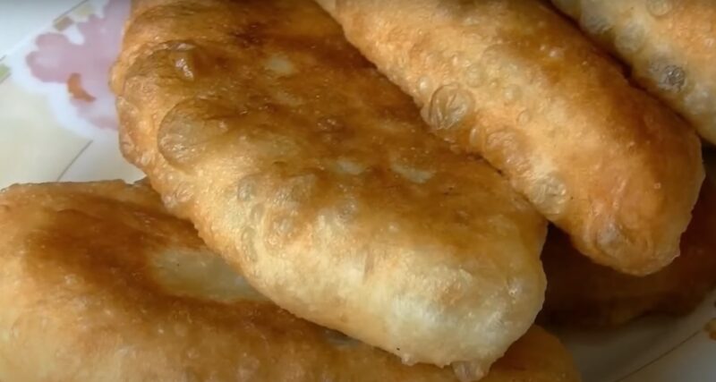 Быстрое бездрожжевое тесто для самых вкусных пирожков с яйцом и луком