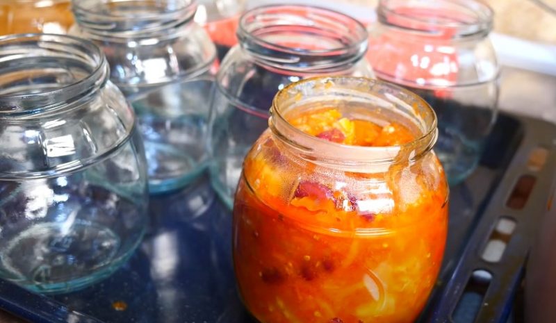 Закрываю по 45 банок ежегодно. Рецепт вкусного салата без уксуса на зиму