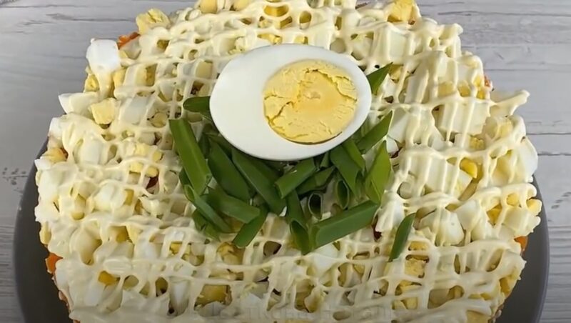 Не "Оливье", но такой же вкусный. Салат "Нежнее нежного": один из моих самых любимых салатов