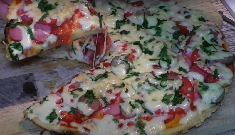 Пицца на сковороде за 5 минут. Вкусно и просто: рецепт "на все случаи жизни"