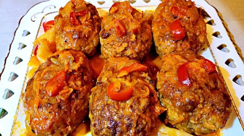 Осенние голубцы. Самый простой и вкусный рецепт ленивых голубцов: без риса, с очень вкусной подливой
