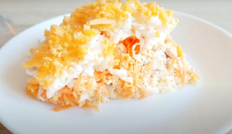 Салат с курицей на 8 марта. Вкусное кулинарное чудо