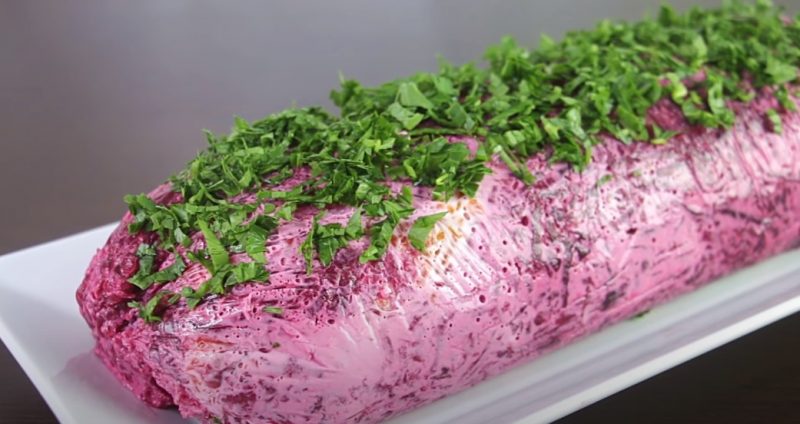 Салат на праздник "Королева стола". Нежный на вкус и оригинальное оформление