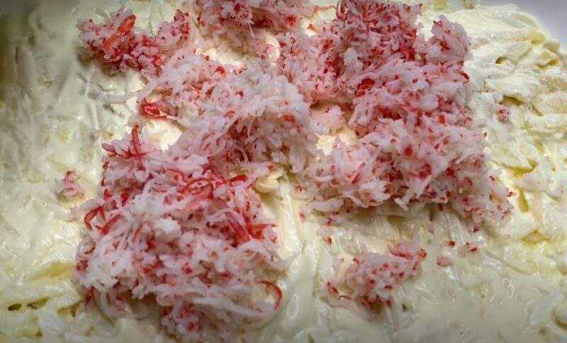 Вкусный салат “Нежная женщина”. Попробовал в гостях и не смог устоять: готовлю на все праздники