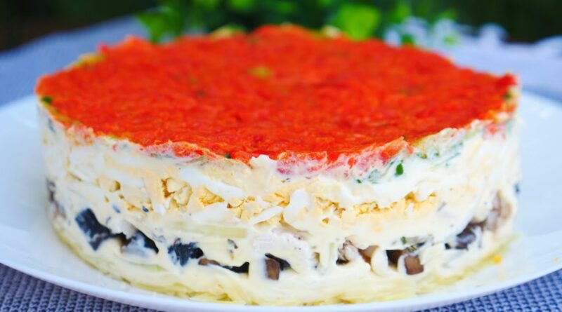 Нежный и вкусный салат "Новогодняя игрушка". Лидер среди салатов на праздничном столе