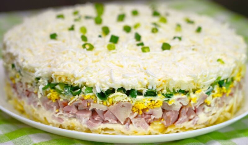 Готовлю на Новый год уже 3-й раз подряд. Безумно вкусный и красивый салат "Невеста"