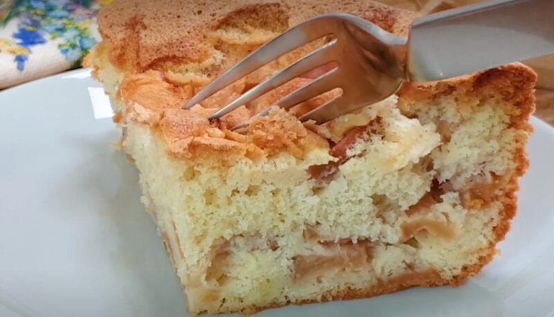 Самая правильная Шарлотка с яблоками. Вкуснейший пирог, который тает во рту