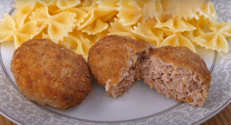 Готовлю 25 штук за один раз. Домашние мясные котлеты - вкусные, аппетитные и сочные