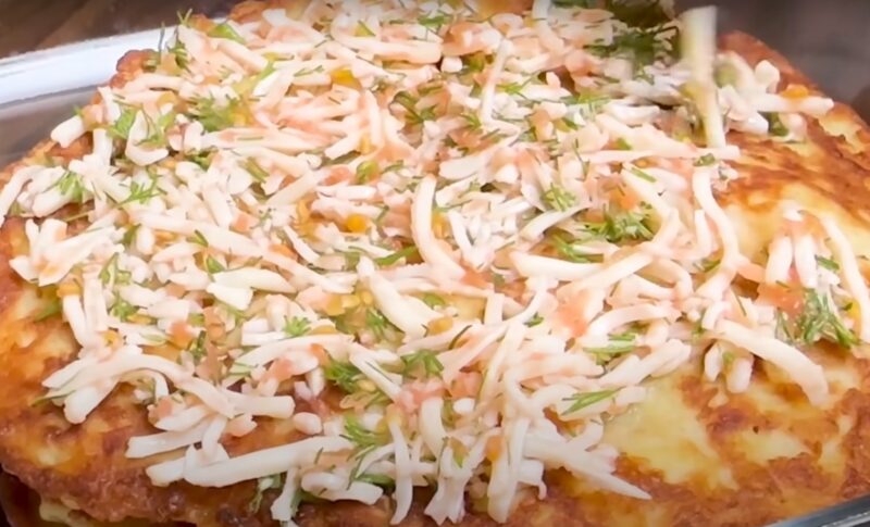 Картошка с луком вкуснее мяса. Возьмите 3 яйца и 4 картофелины: просто, дешево и очень вкусно