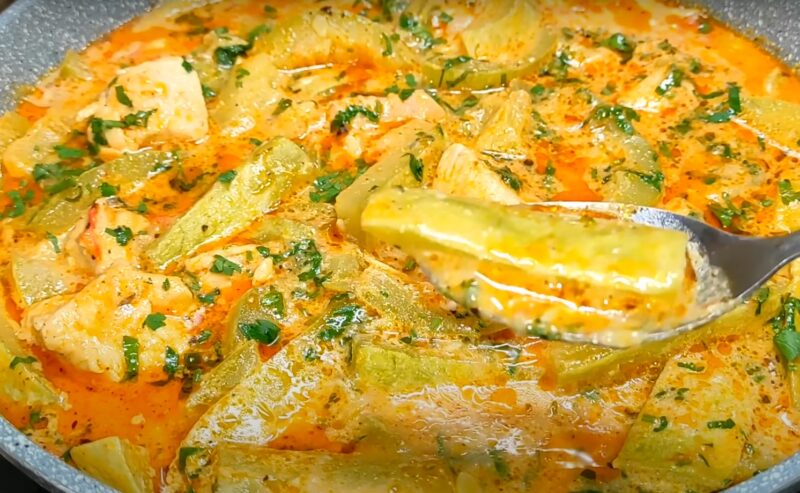Кабачки с курицей в изумительном соусе. Сочное и вкусное блюдо для любого случая: простой рецепт