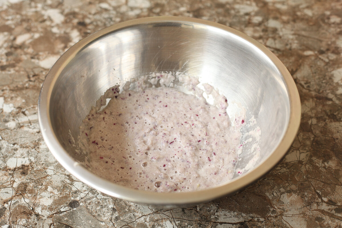 Расскажу, как я готовлю очень сочные и пышные котлеты: добавляя в фарш вместо хлеба и батона совсем другой ингредиент