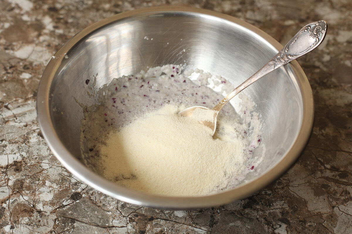 Расскажу, как я готовлю очень сочные и пышные котлеты: добавляя в фарш вместо хлеба и батона совсем другой ингредиент