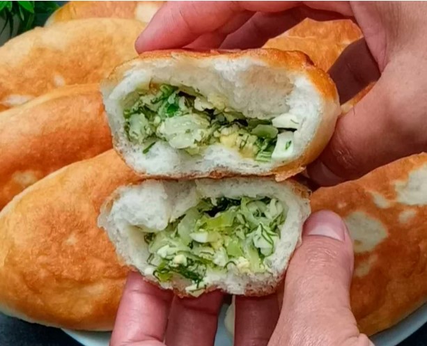 Замесила, слепила и на сковородку. Рецепт пирожков из «мгновенного» заварного дрожжевого теста