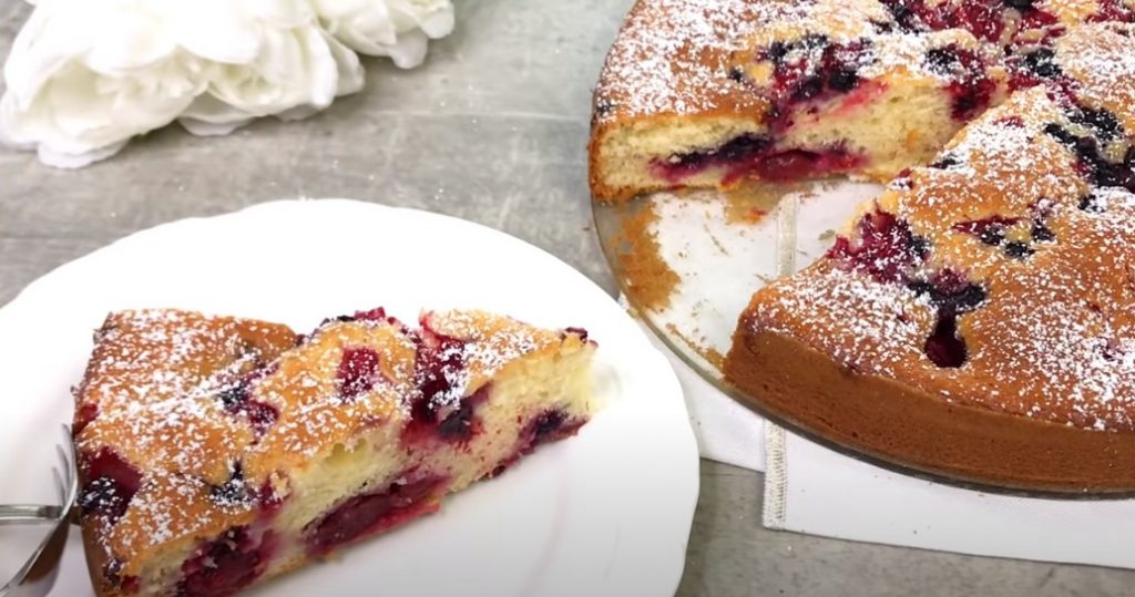 Если нет времени – помешивайте 1 минуту и готово. Вкусный торт на выходные