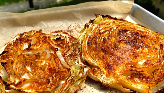 Приготовил на ужин капусту: вкуснее тушеной и жареной. Рецепт, который стал повседневным